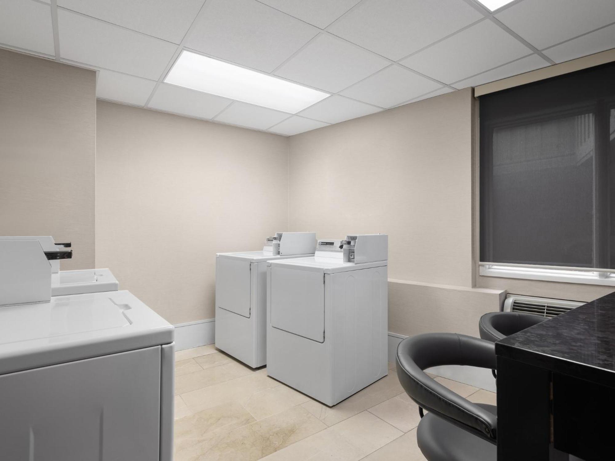 Holiday Inn Calgary Airport By Ihg Luaran gambar