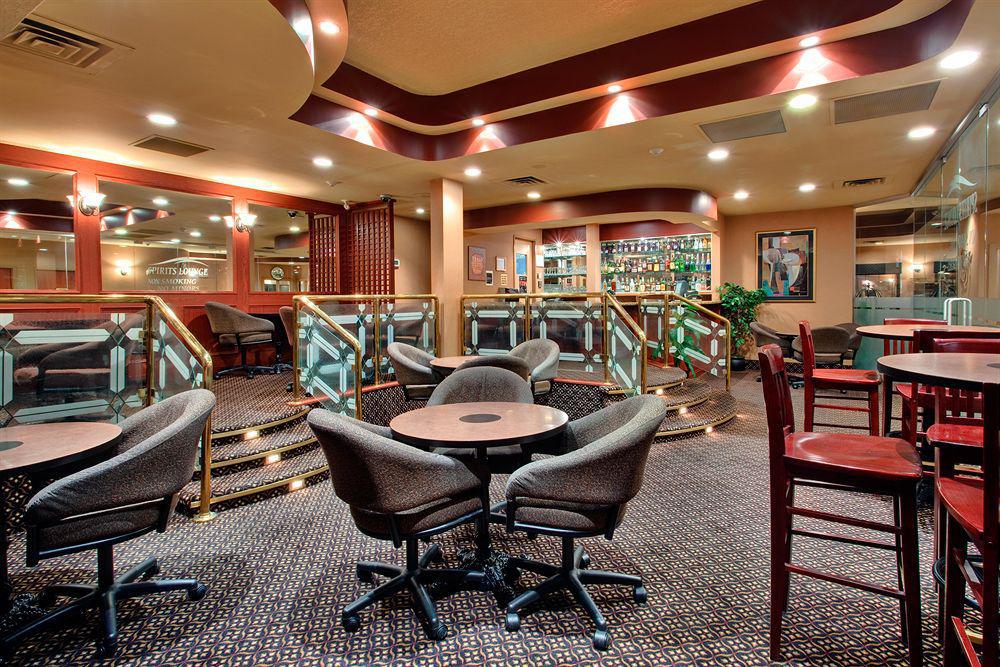 Holiday Inn Calgary Airport By Ihg Restoran gambar